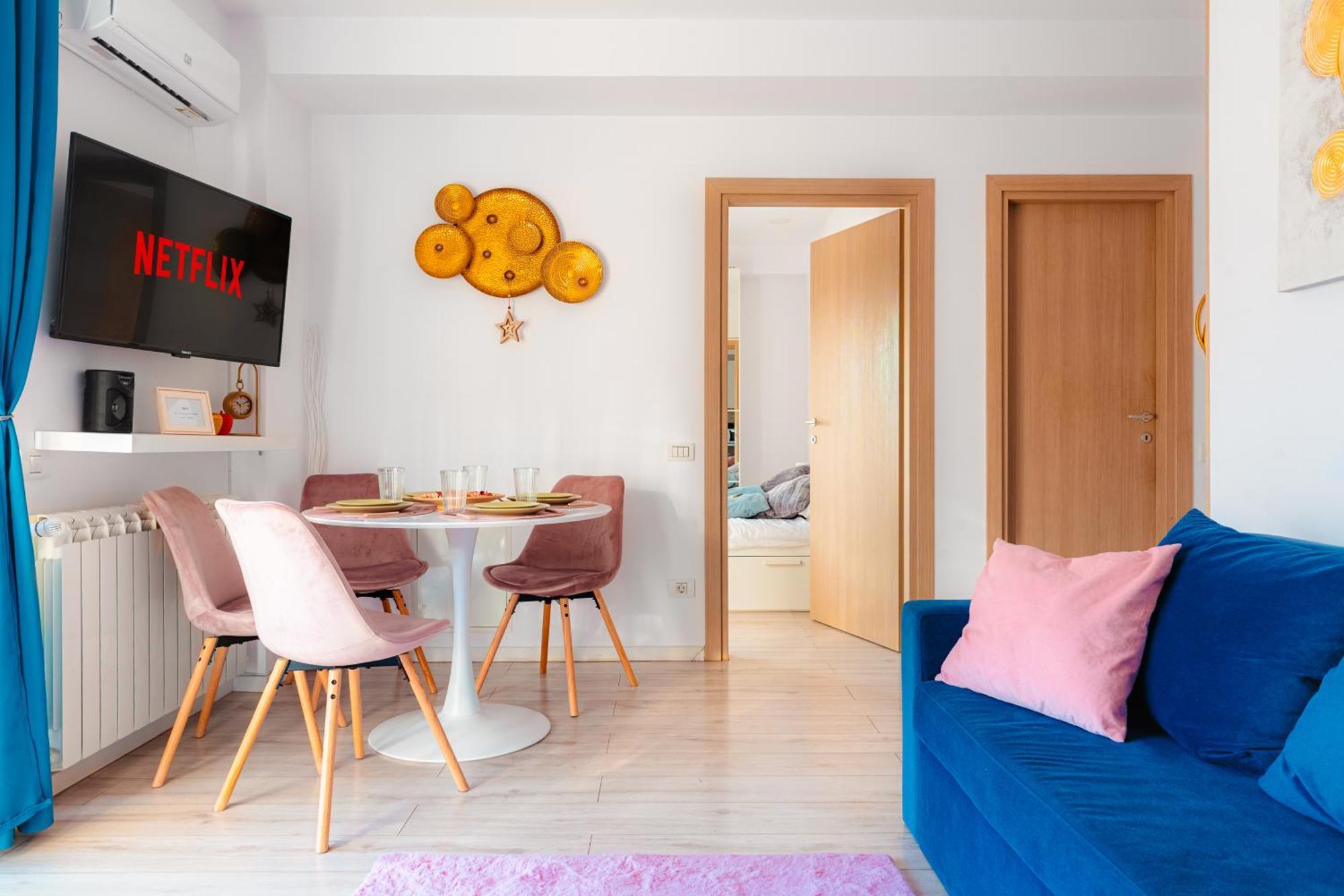 Downtown Apartment Boutique - Blue & Pink Bucharest Exterior photo